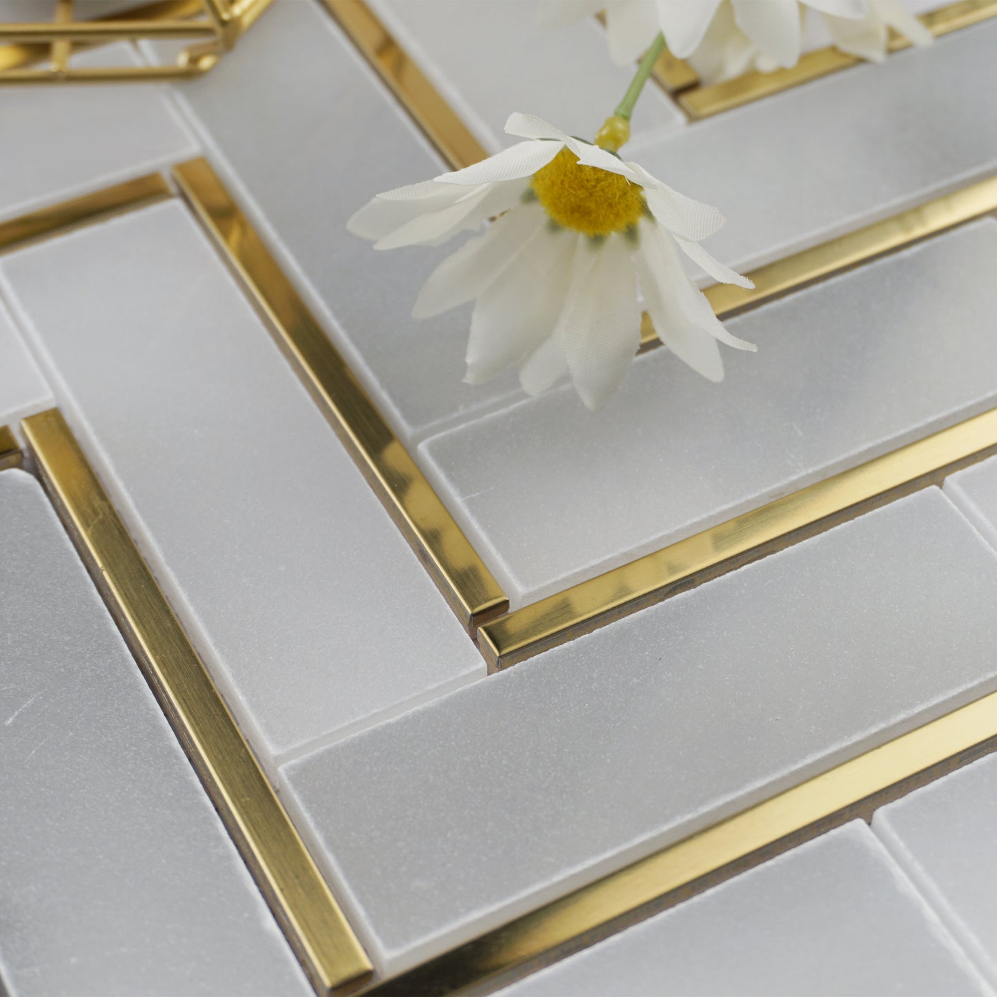 Gold Accent Gray Subway Marble Mosaic FCSMT49